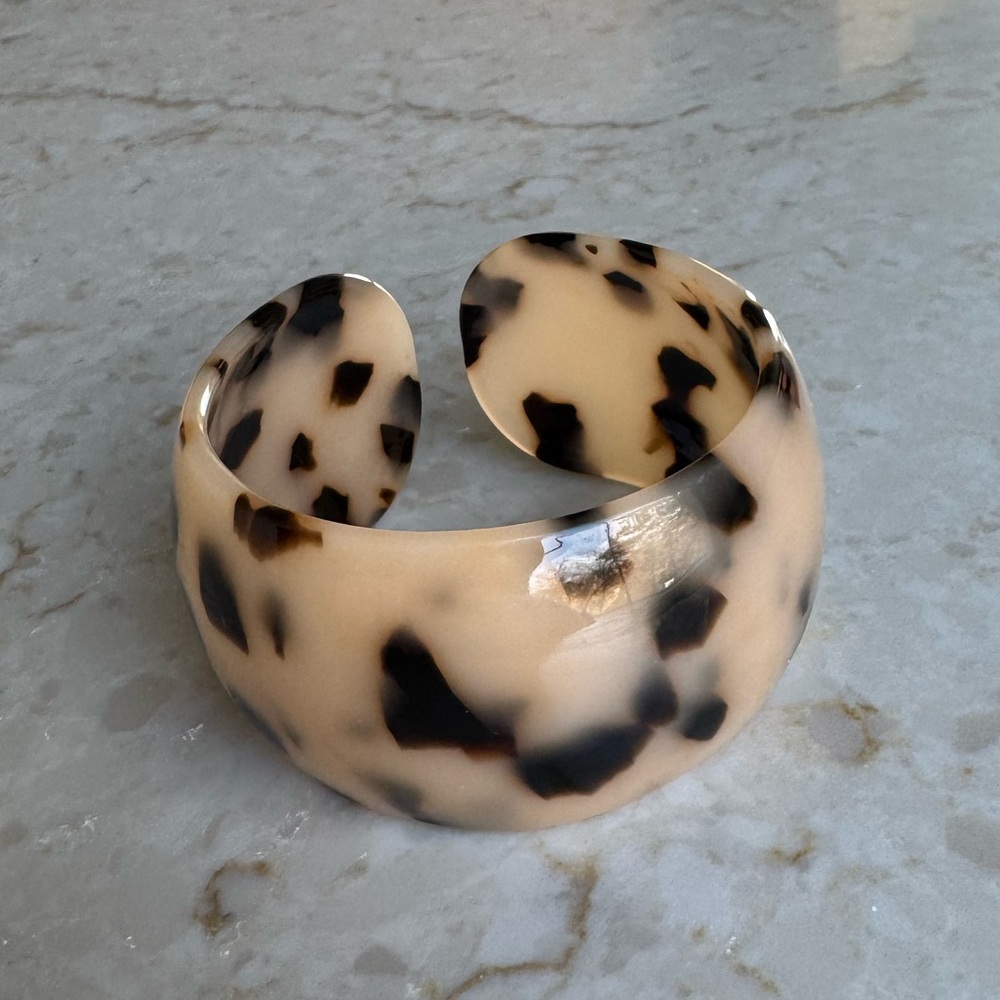 NWOT Polo Ralph Lauren Blonde Tortoiseshell Cuff, Acrylic - Picture 2 of 9